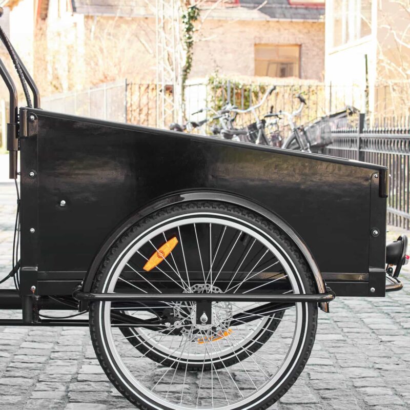 Träplatta för kassa på Lådcykel Amladcyklar